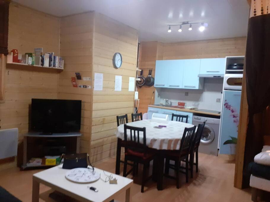Appartement Face Au Thermes Et Au Calme Bagnères-de-Luchon Eksteriør billede